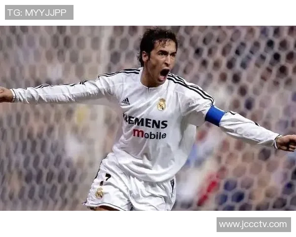 33岁足球巨星：巅峰岁月与未来展望，如何继续书写传奇篇章