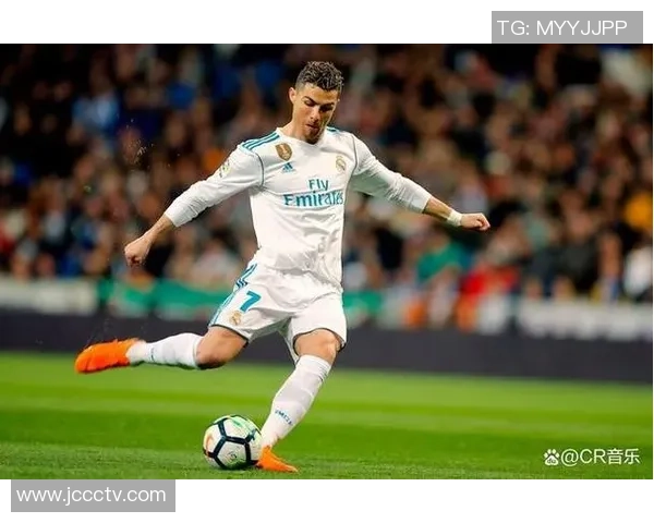 以足球球星为榜样,激励我们在追求梦想的路上不断奋斗和超越自我 以足球球星为榜样,激励我们在追求梦想的路上不断奋斗和超越自我