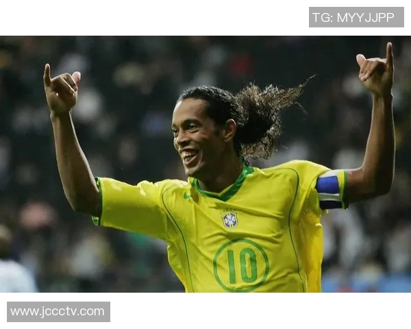 全球足球历史十大传奇球星排名及其卓越成就深度解析 全球足球历史十大传奇球星排名及其卓越成就深度解析