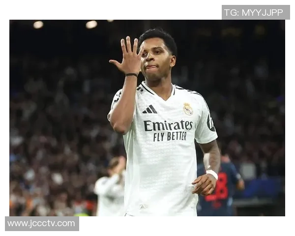 全球足球天王级球星排名及其巅峰表现分析