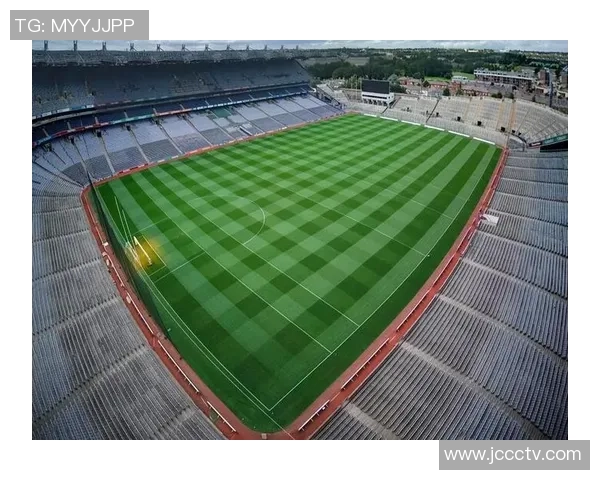 昔日传奇重返绿茵场 足球巨星归来续写辉煌篇章