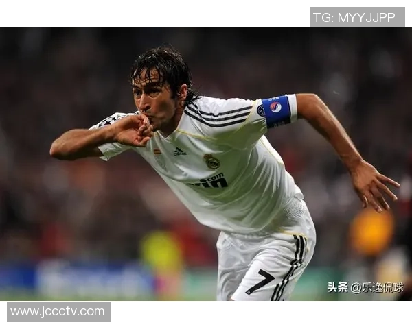 聆听绿茵传奇心声感受足球巨星原声名言背后的激情与信念