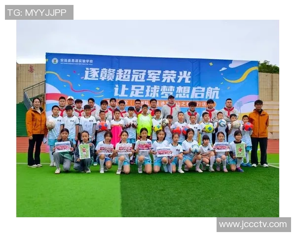 记者独家专访知名足球球星畅谈赛场拼搏与未来梦想 记者独家专访知名足球球星畅谈赛场拼搏与未来梦想